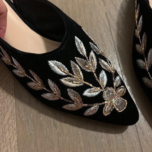 Zara Black Velvet Embroidered Slipper flats - Picture 2 of 3